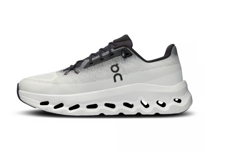 Baskets On Cloudtilt "Black & Ivory"