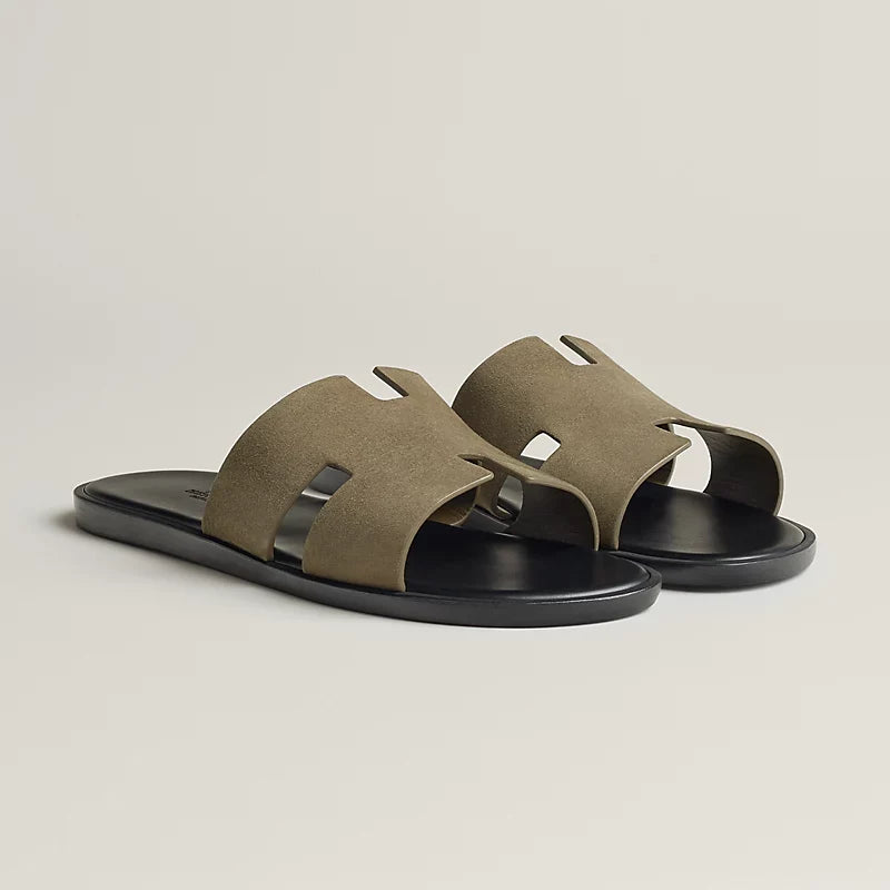 Hermès Izmir Sandales en Chèvre Velours Vert Toundra